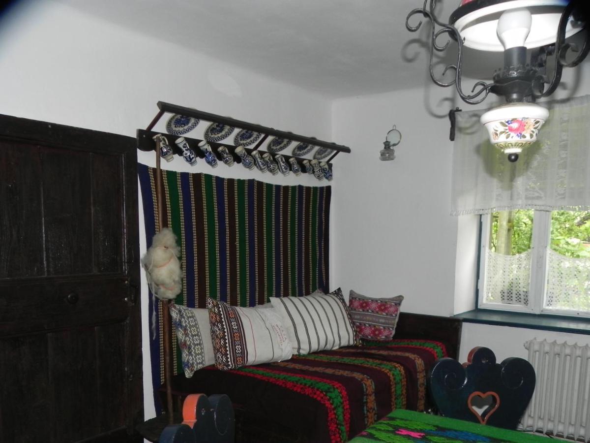 Готель Iedera Casa De Familii 1 Pianu de Sus Екстер'єр фото