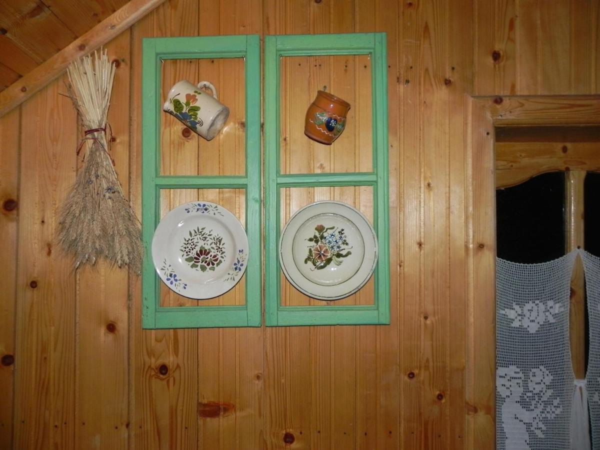 Готель Iedera Casa De Familii 1 Pianu de Sus Екстер'єр фото